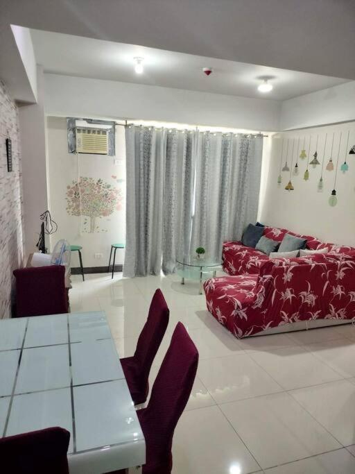 Cubao Manhattan Heights, Unit 8Bc Tower B, 1 Br Манила Экстерьер фото